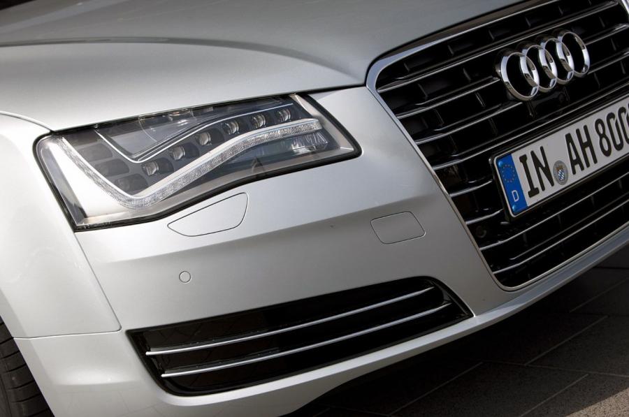Детали экстерьера Audi A8 Hybrid (D4) 2011 года  (WW) (фото 36 из 67)